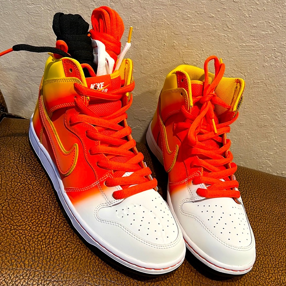Brand New Rare Nike SB Dunk High Orange/Yellow Sweet Tooth Candy Corn Sneakers!